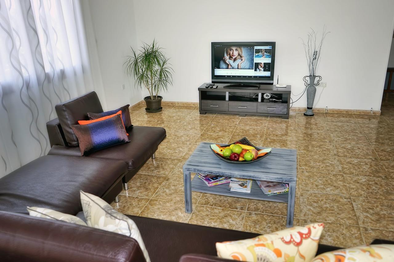 Villa Lp Peyia Buitenkant foto